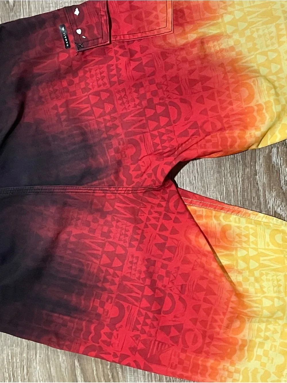 Quiksilver vibrant gradient